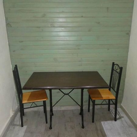 Etanit ! Etape Calme Et Parking Velo, Bicycle - Connection Tous A 1Mn Bus,Train Et Aeroport - Plein Centre De Beziers Pour Visiter,Manger - Chambres Climatisees, Spacieuses Amenagees Pour Singles, Couple, Et Ou Familles - Consigne Et Petit Dej En Plu Exterior photo