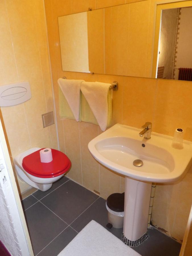 Etanit ! Etape Calme Et Parking Velo, Bicycle - Connection Tous A 1Mn Bus,Train Et Aeroport - Plein Centre De Beziers Pour Visiter,Manger - Chambres Climatisees, Spacieuses Amenagees Pour Singles, Couple, Et Ou Familles - Consigne Et Petit Dej En Plu Exterior photo